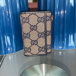 Gucci key ring holder 6-keys